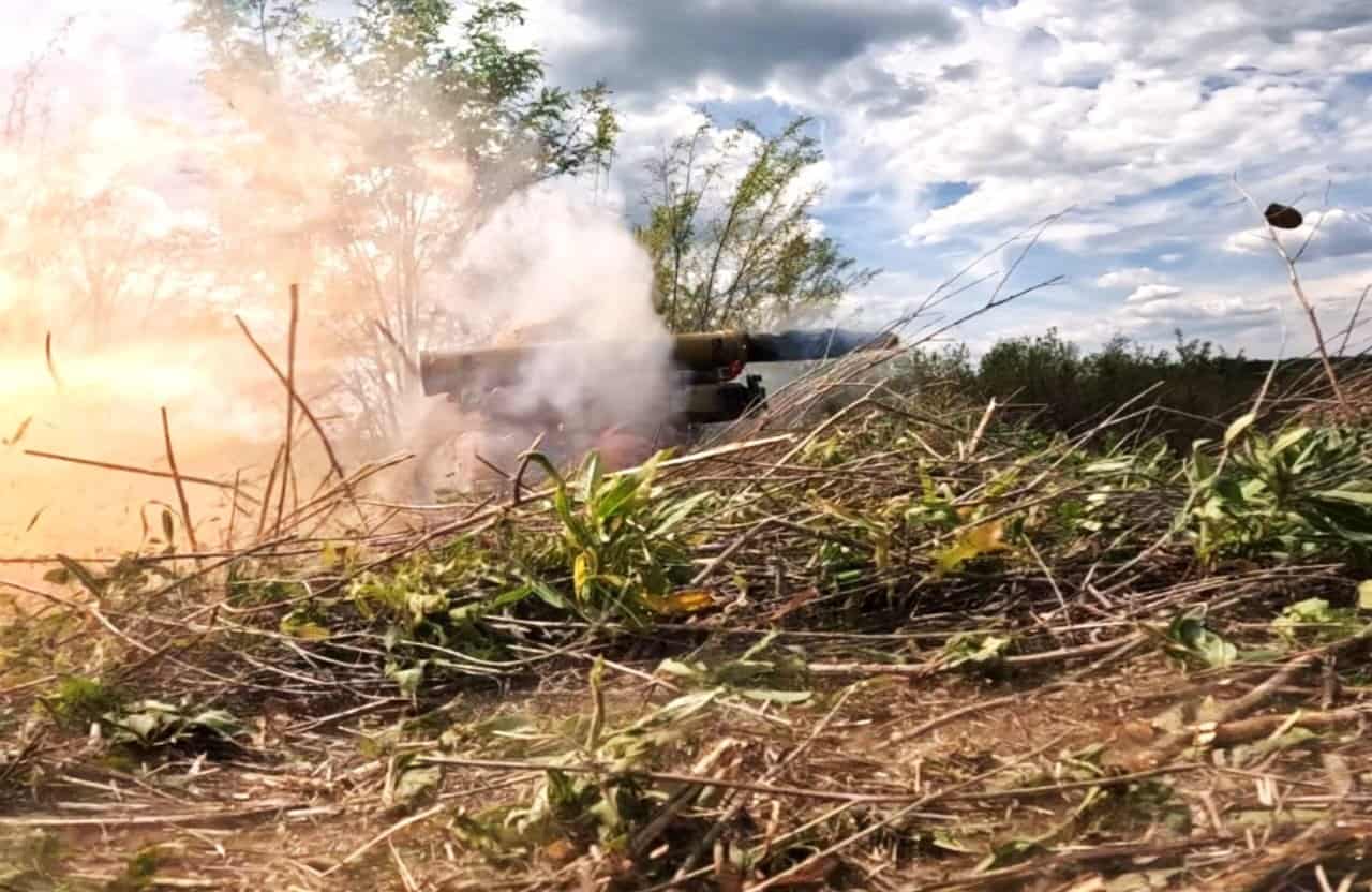 Ситуація на східному фронті: ворог націлений на логістичне сполучення на Луганщині