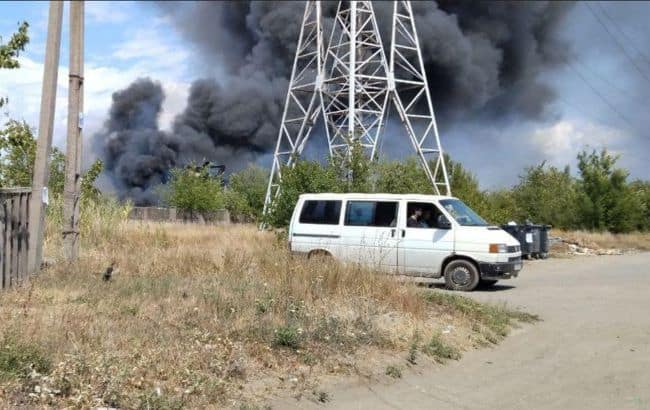 У Маріуполі горить нова військова база окупантів