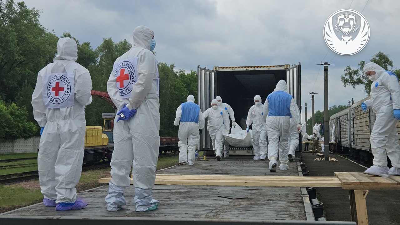 В Україну повернули тіла 1200 загиблих захисників