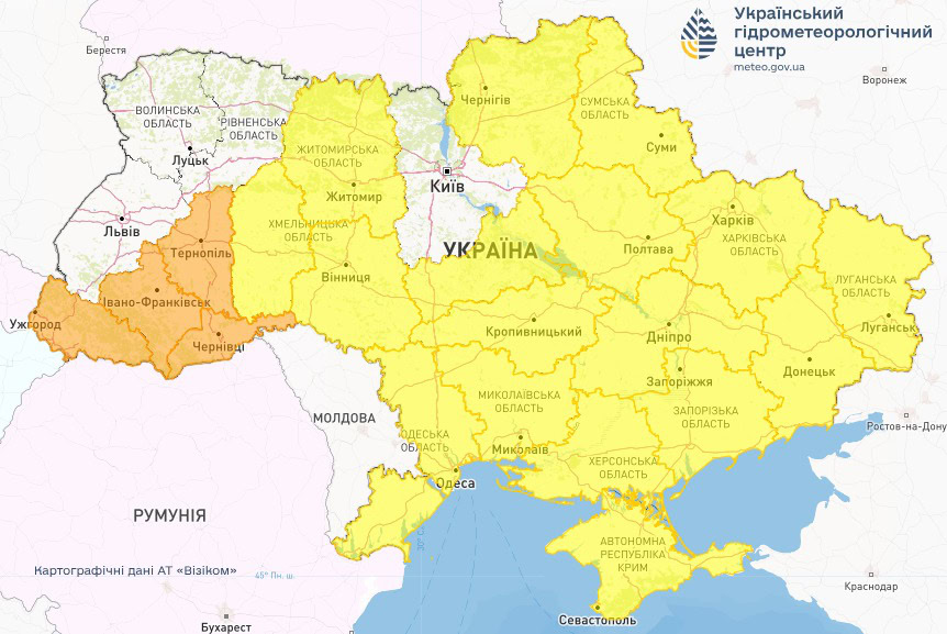 Сильні дощі, грози та шквали: Укргідрометцентр попередив про небезпечну погоду 18 липня