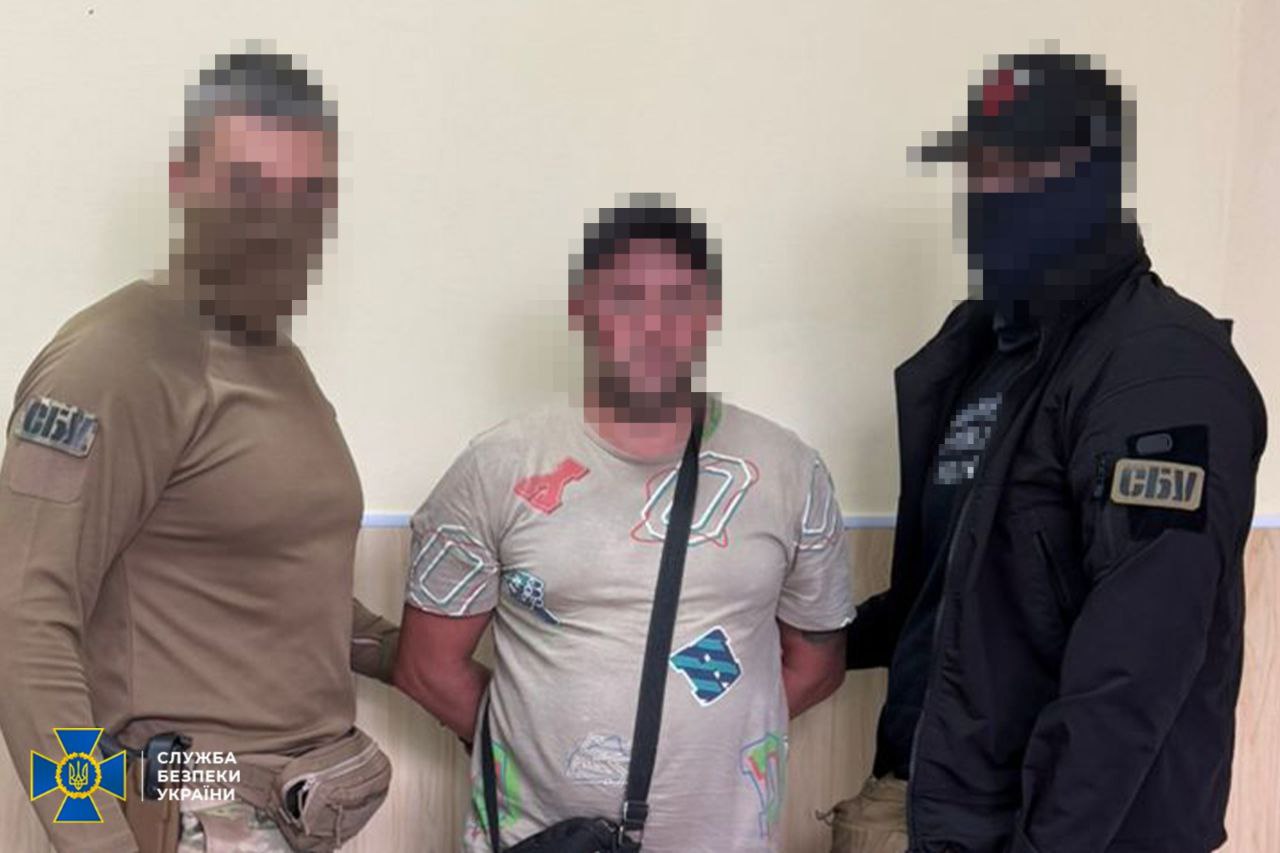 СБУ затримала російського агента, який шпигував за ремонтними базами ЗСУ на Донеччині
