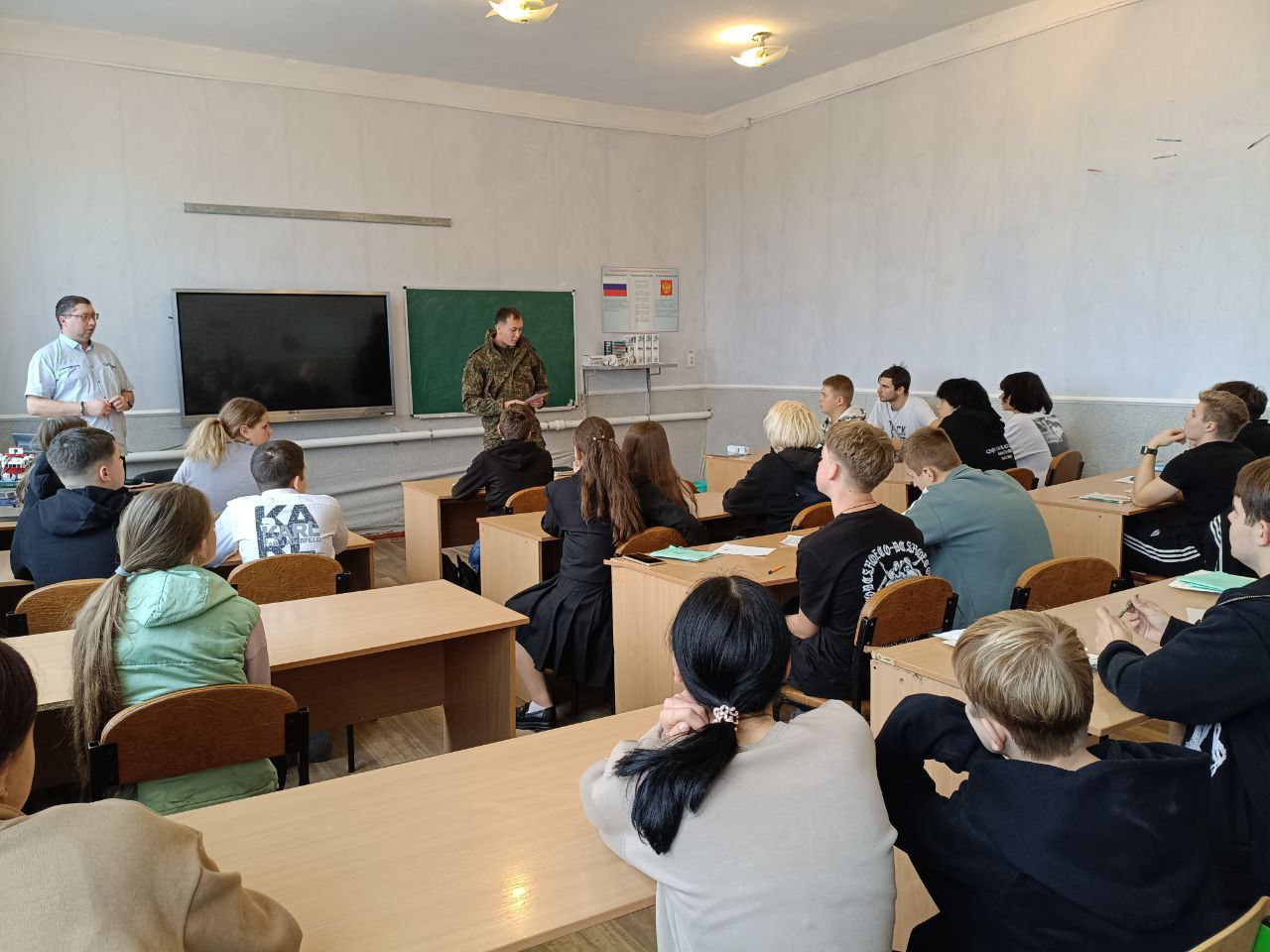 В окупованому Лисичанську школярам нав’язують військову кар’єру