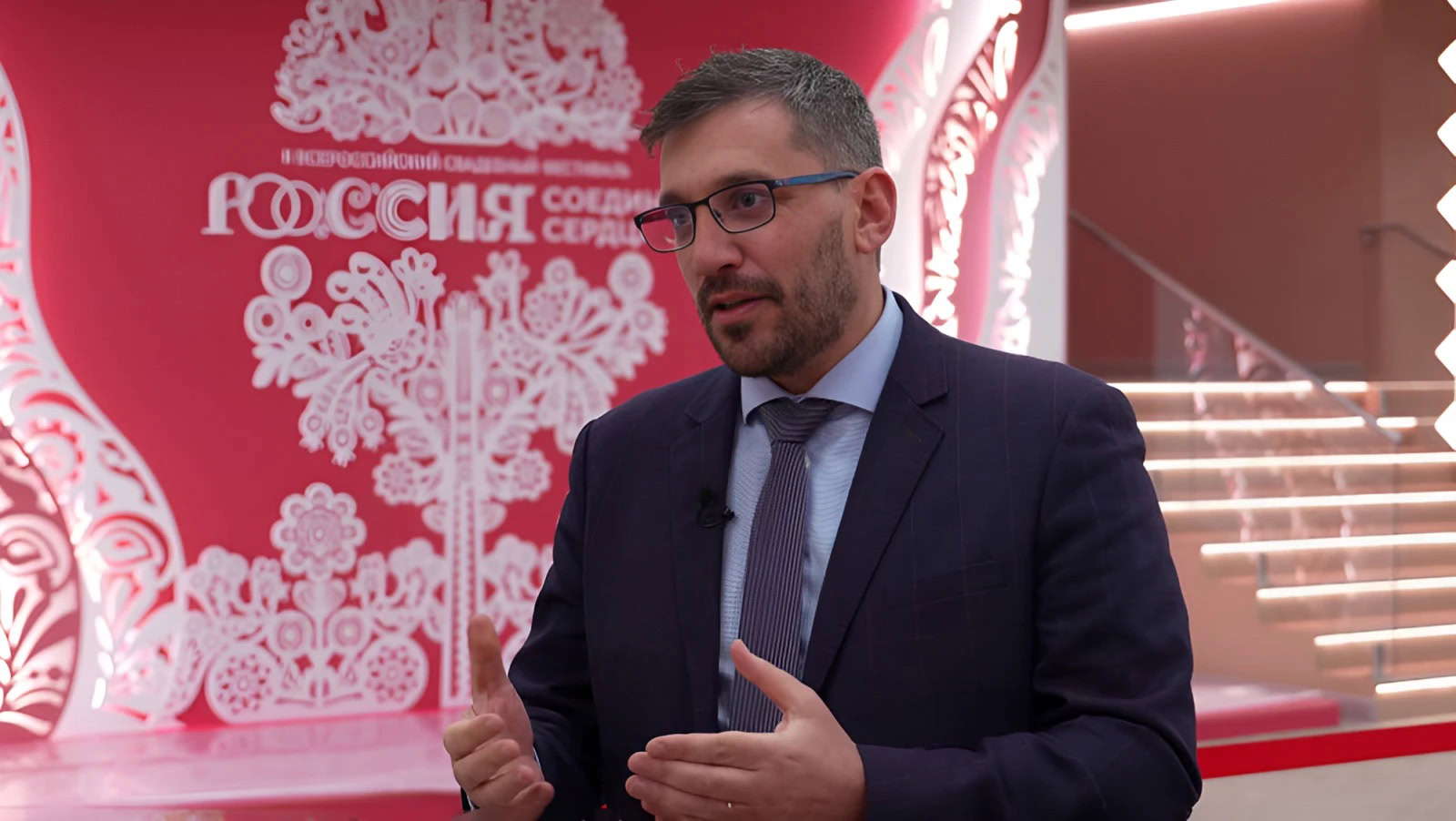 Мережа «русофілів»: як Сігал, Мандела, де Голль і викриті агенти працюють на парадипломатію Кремля