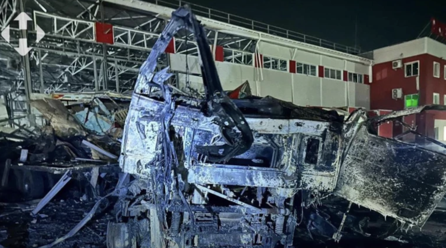 Росіяни поцілили по терміналу «Нової пошти» в Харкові: четверо загиблих і поранені