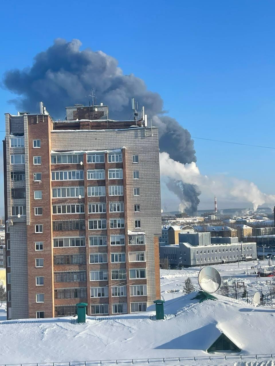 Безпілотники атакували нафтопереробний завод в Ухті РФ